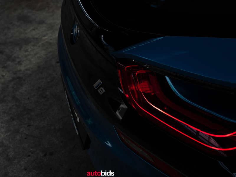 BMW i8 Pure impulse . Laser Lights . 1st owner — photo 15