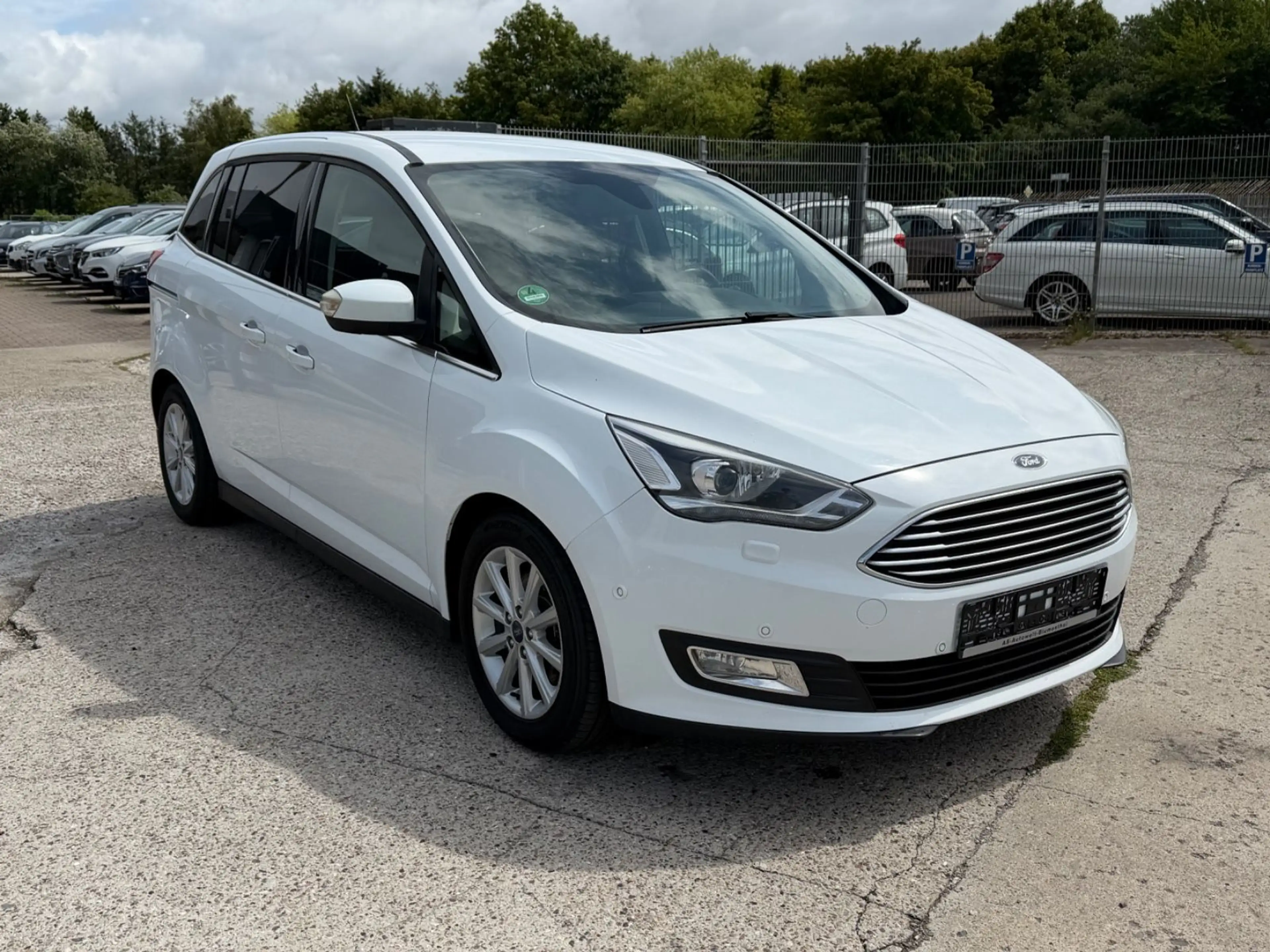 Ford Grand C-Max Grand C-MAX Titanium — photo 3
