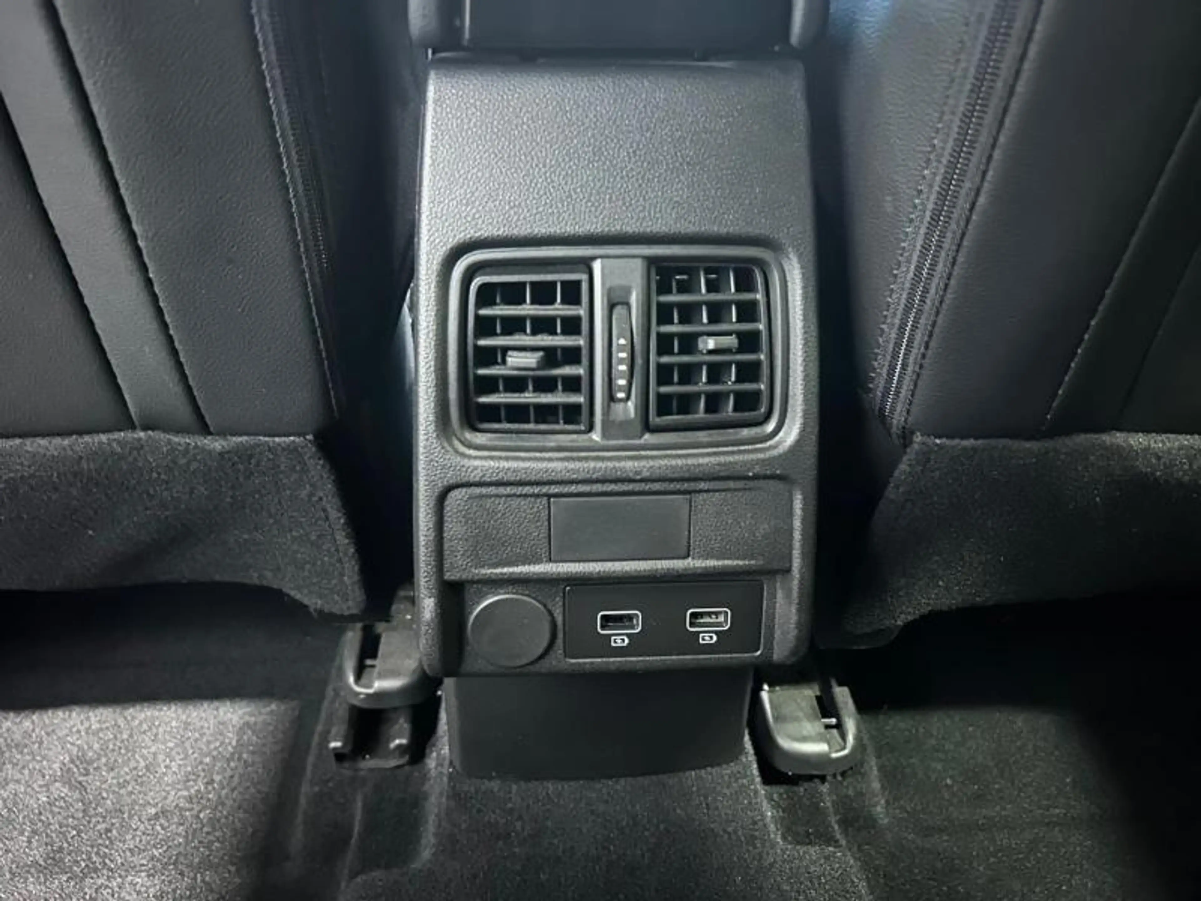 Renault Arkana Techno — photo 15