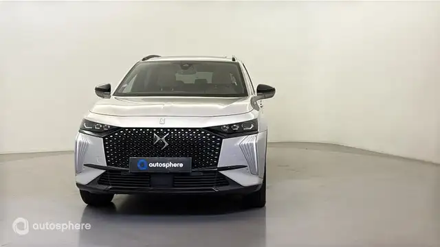 DS Automobiles DS 7 view 2