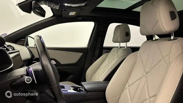DS Automobiles DS 7 view 12