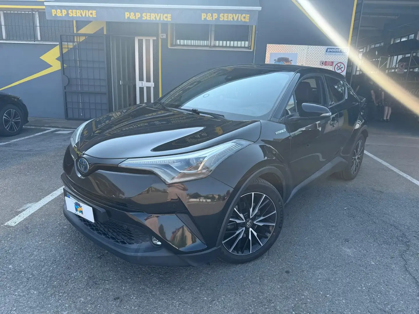 Toyota C-HR 1.8 Hybrid E-CVT Lounge Negru - 1