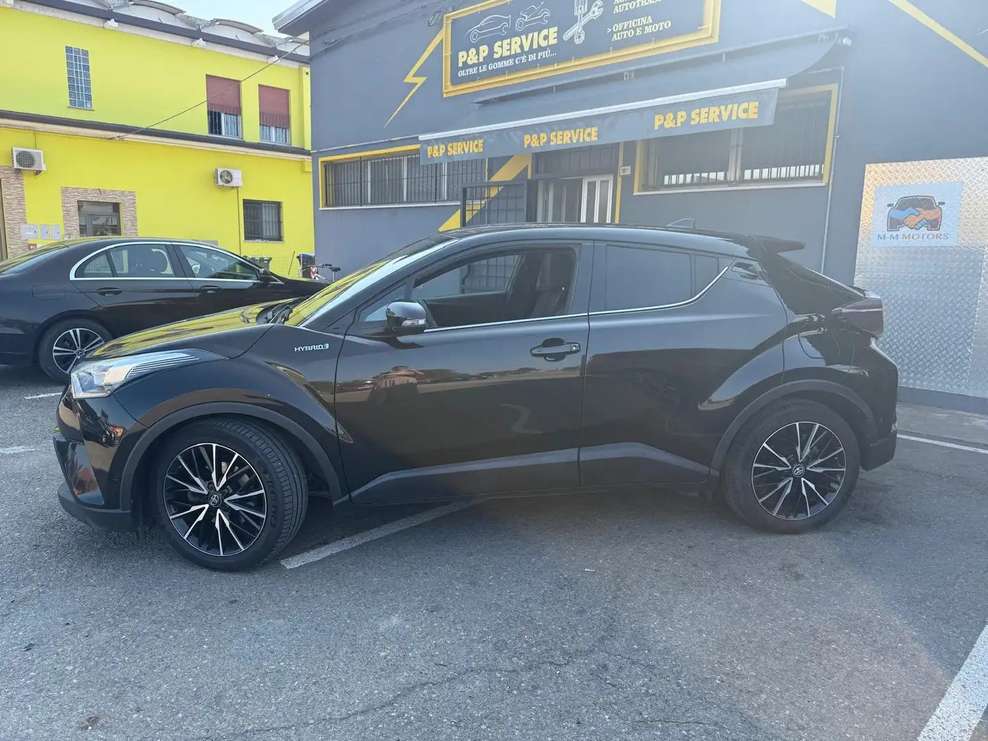 Toyota C-HR 1.8 Hybrid E-CVT Lounge Negru - 2