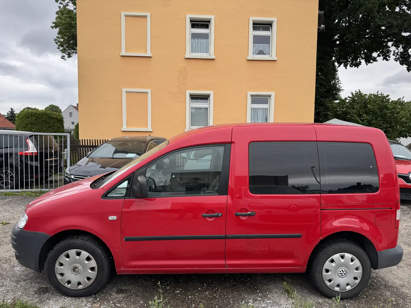 Volkswagen Caddy Life Fan 7 Sitzer Red - 2