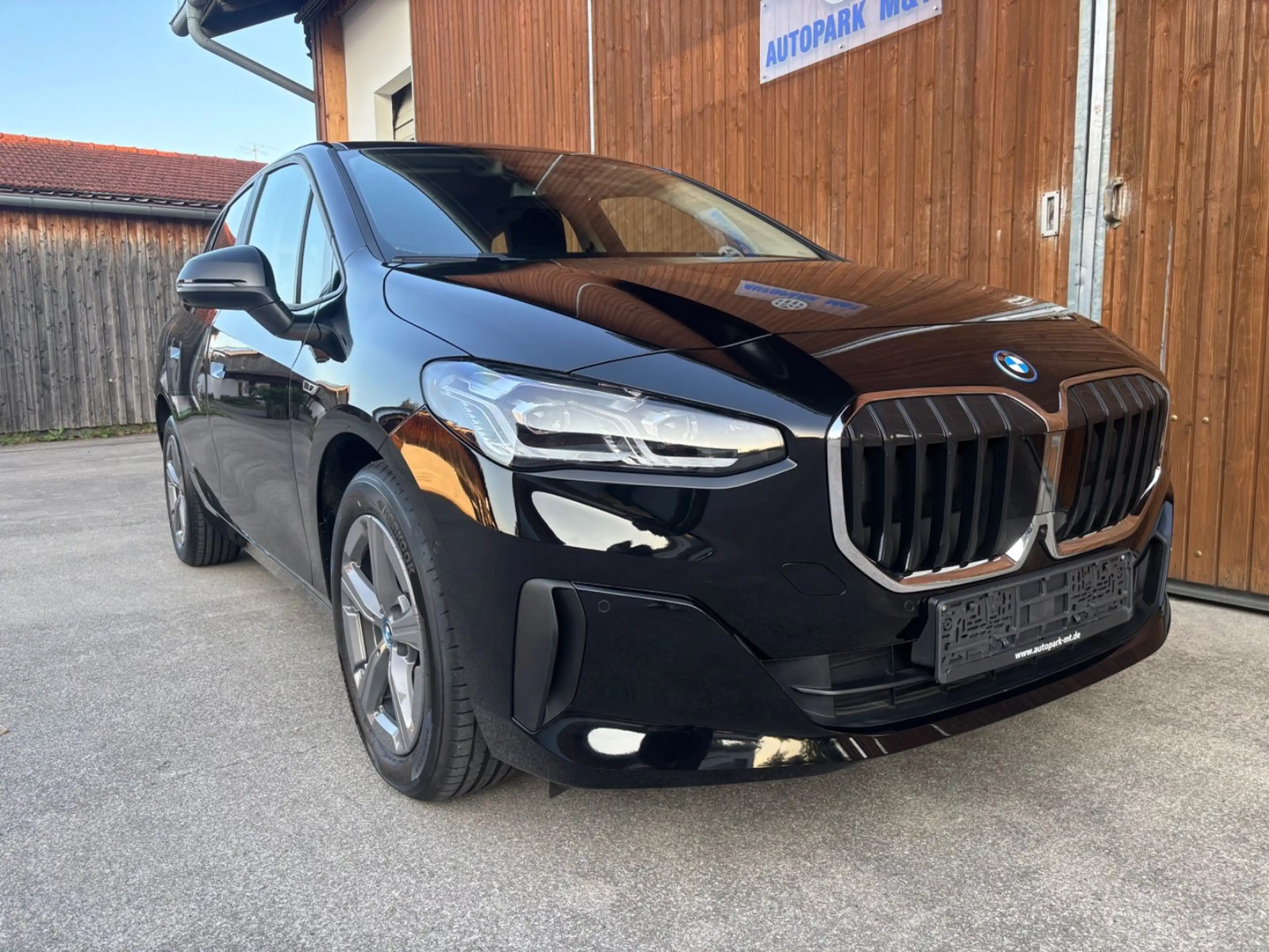 BMW 225 225xe ActiveT. HUD DrivingAssist Innovationp Kom — photo 3