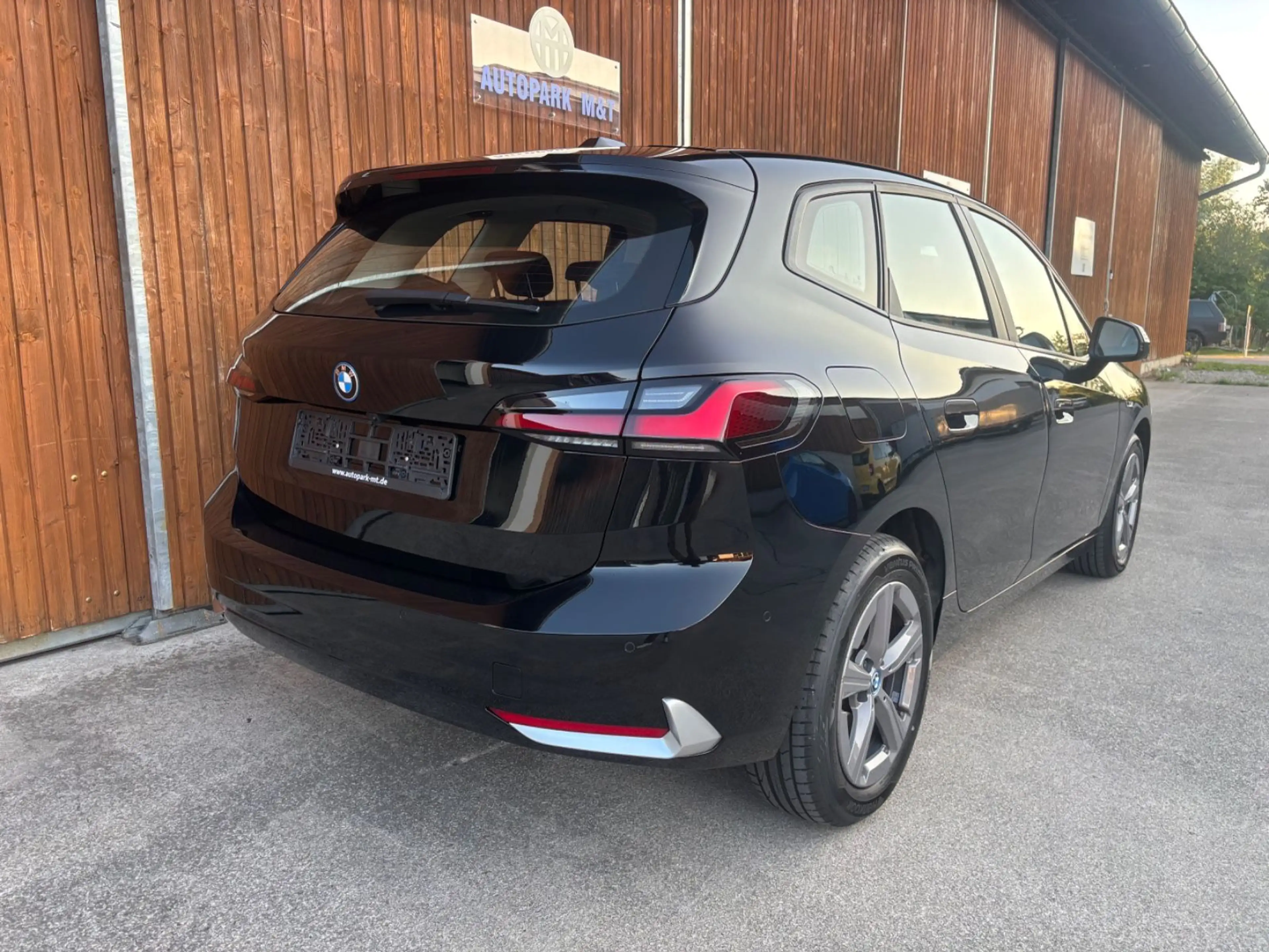 BMW 225 225xe ActiveT. HUD DrivingAssist Innovationp Kom — photo 6