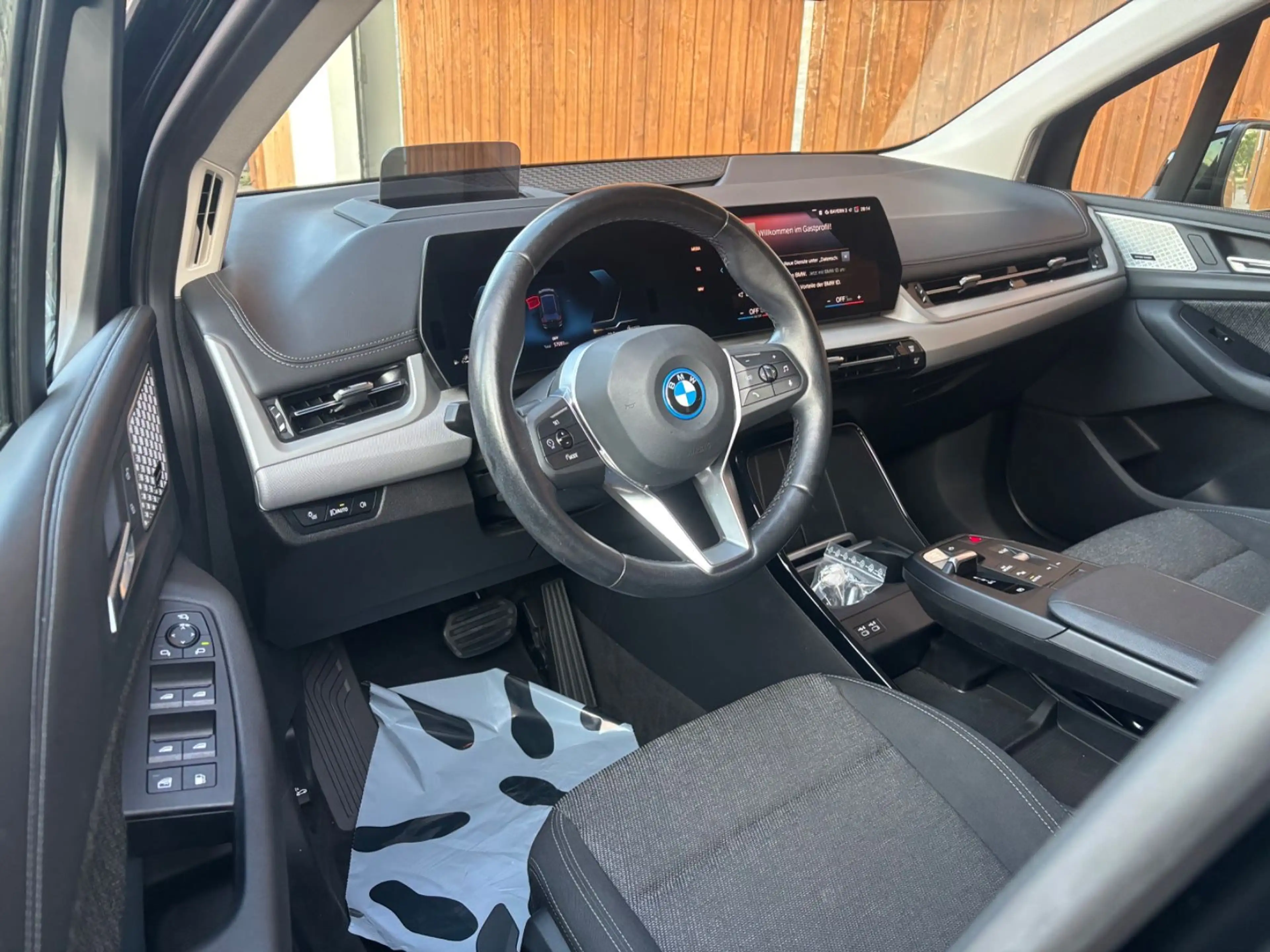 BMW 225 225xe ActiveT. HUD DrivingAssist Innovationp Kom — photo 8