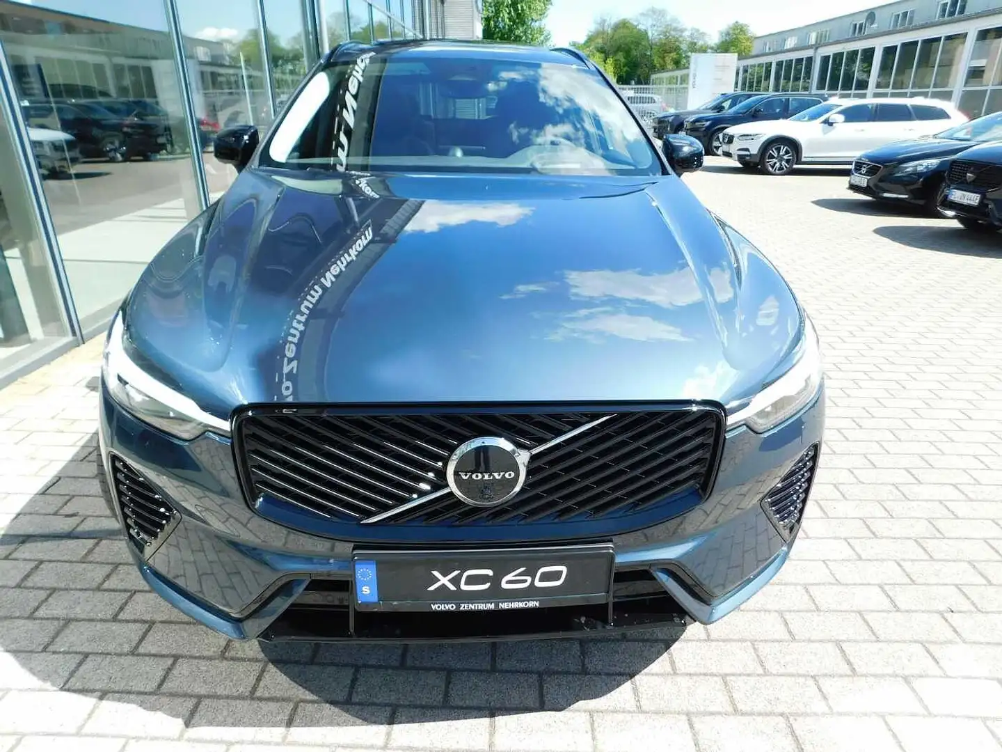 Volvo XC60 Plug-In-Hybrid T8 AWD Plug-in Hybrid Ultra Dark 'B Bleu - 2