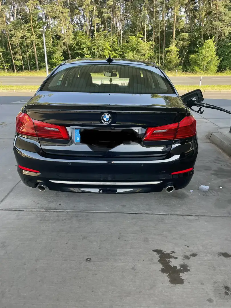 BMW 520 520d Aut. Luxury Line Schwarz - 1