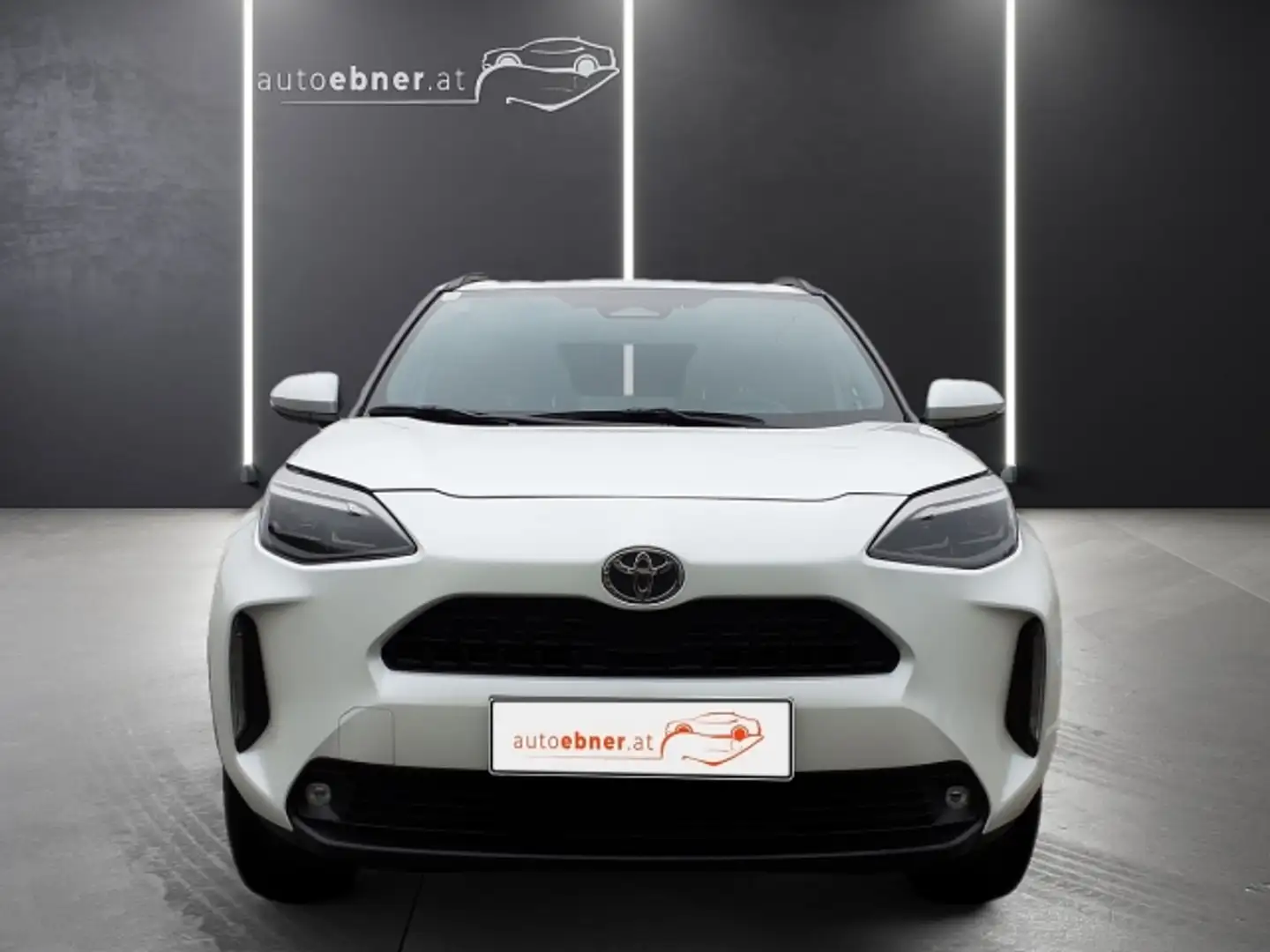 Toyota Yaris Cross 1,5 VVT-i Hybrid Active Aut. LED+RFK+RADAR+ASSIST Weiß - 2