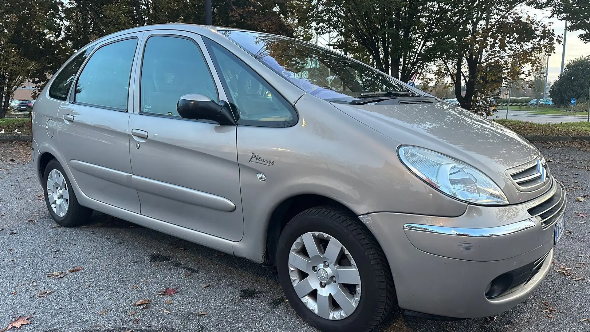 Citroen Xsara Picasso 1.6HDI 90cv Beige - 1