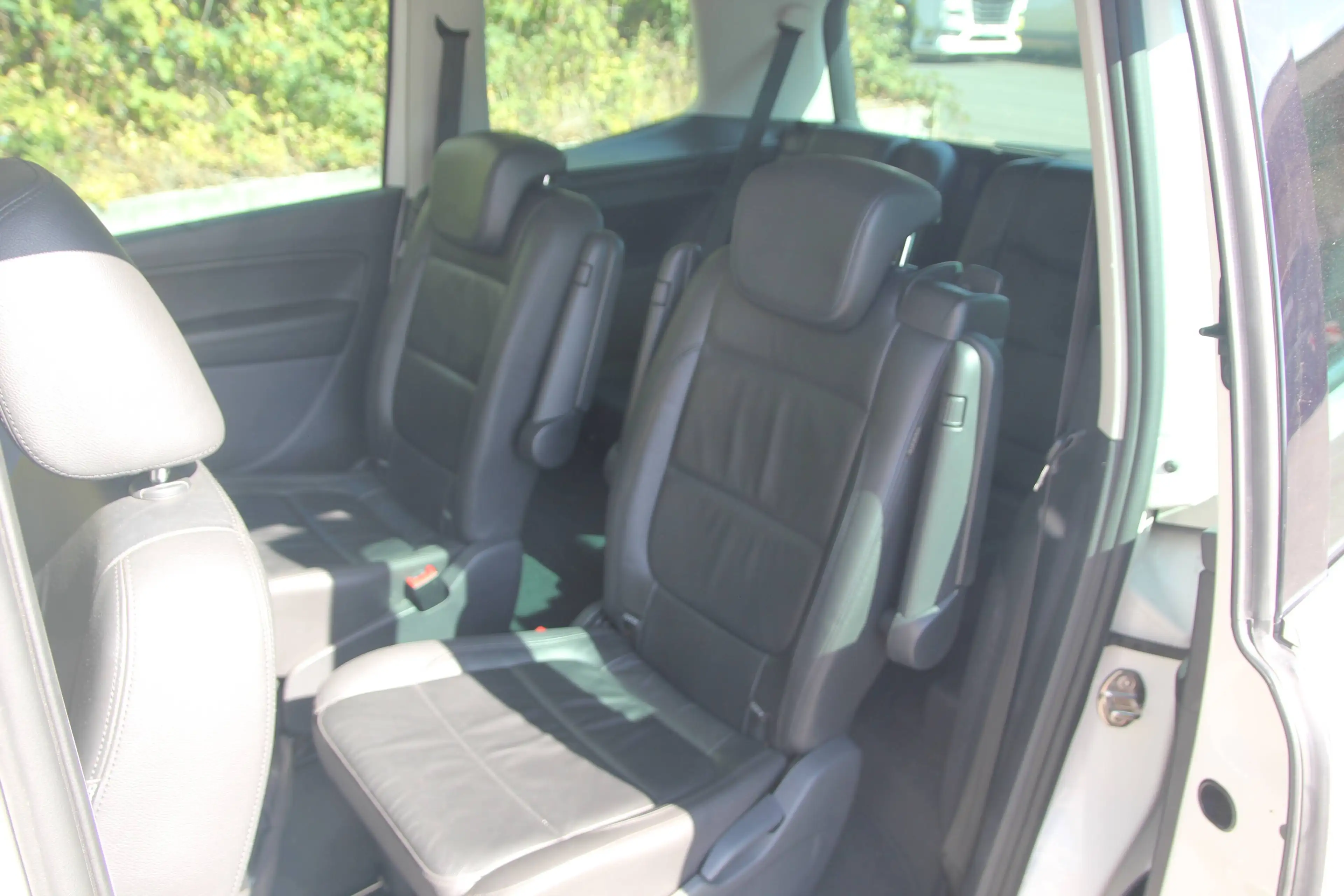 Volkswagen Sharan Highline, DSG, Leder, Pano, 6 Si., und und und — photo 2