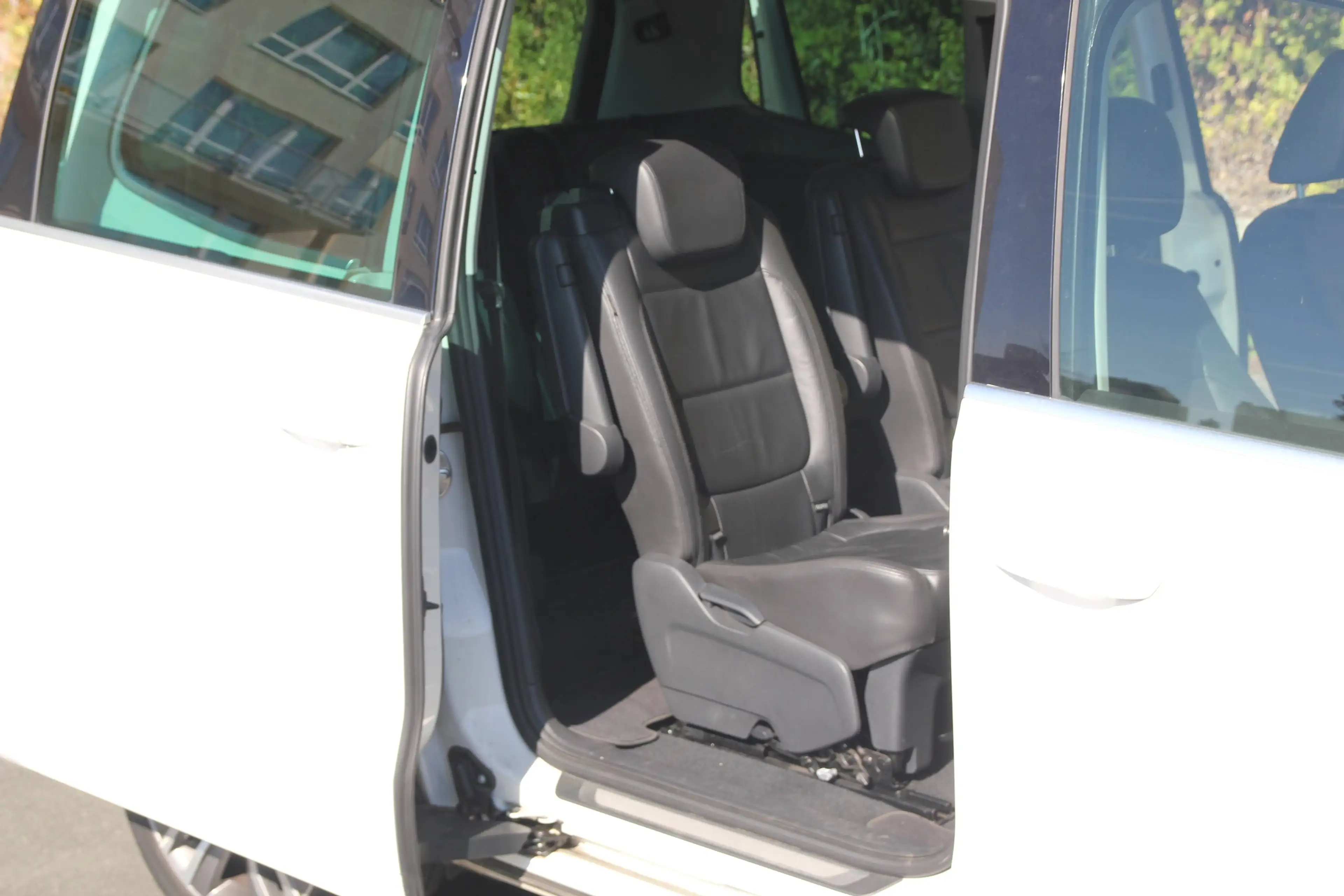 Volkswagen Sharan Highline, DSG, Leder, Pano, 6 Si., und und und — photo 21