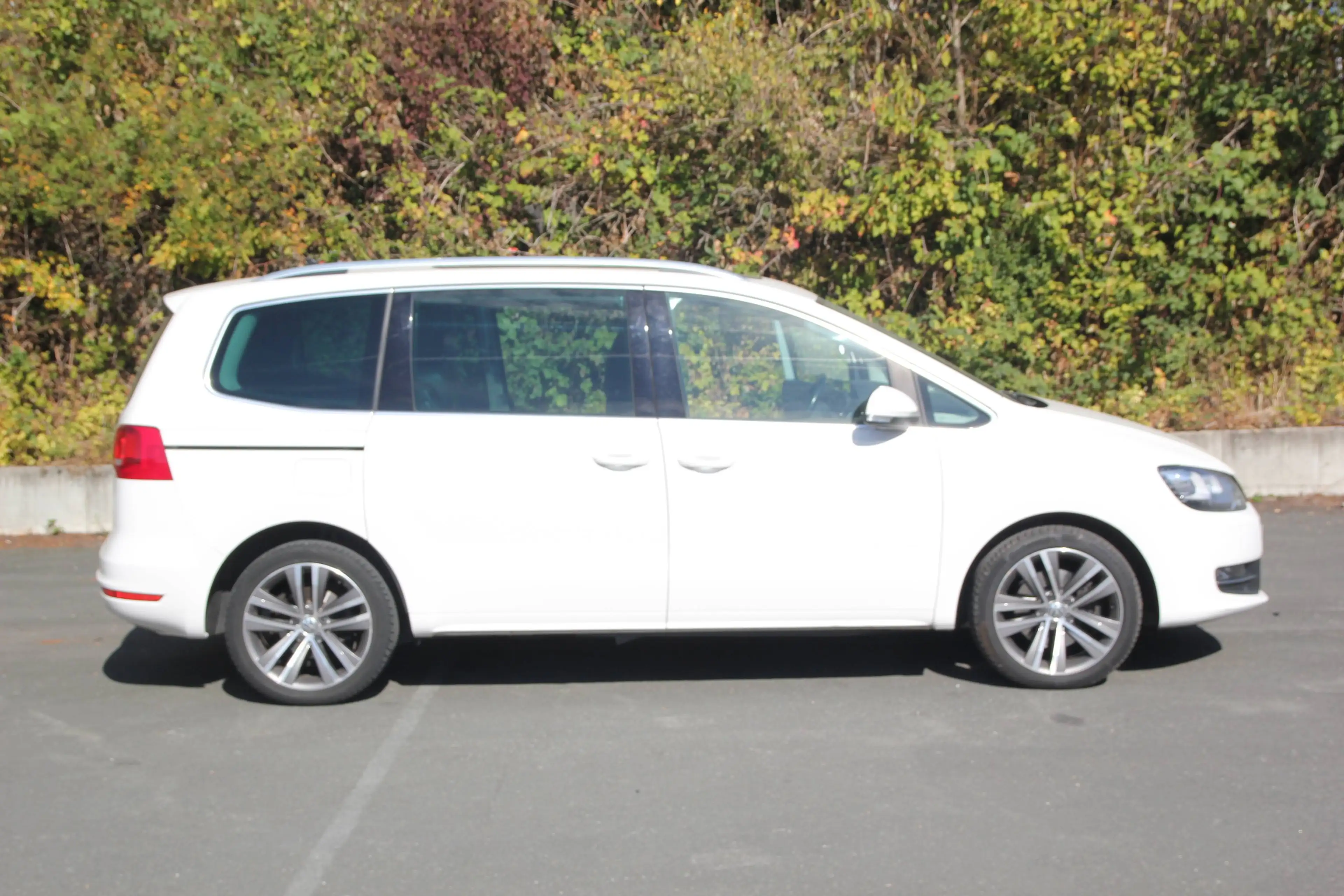 Volkswagen Sharan Highline, DSG, Leder, Pano, 6 Si., und und und — photo 20