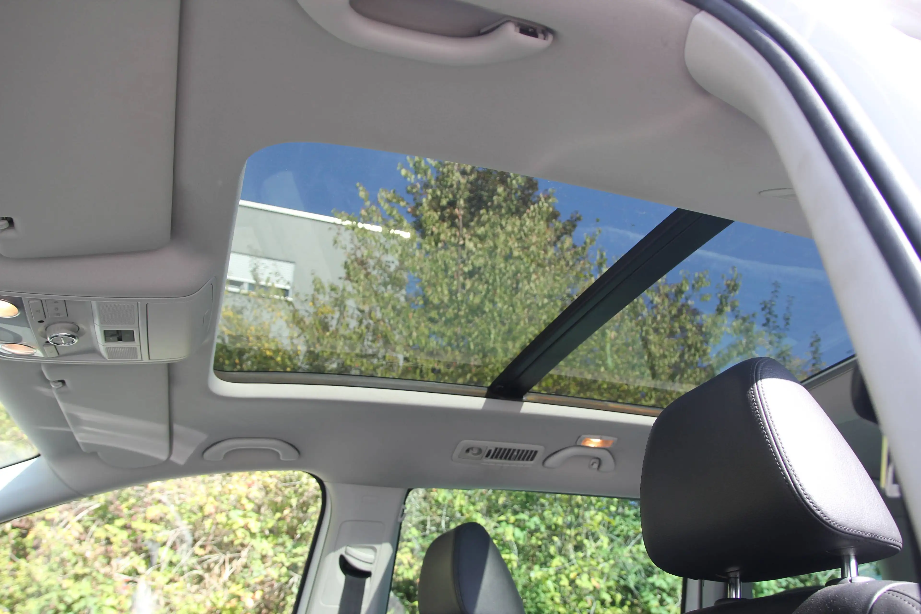Volkswagen Sharan Highline, DSG, Leder, Pano, 6 Si., und und und — photo 19