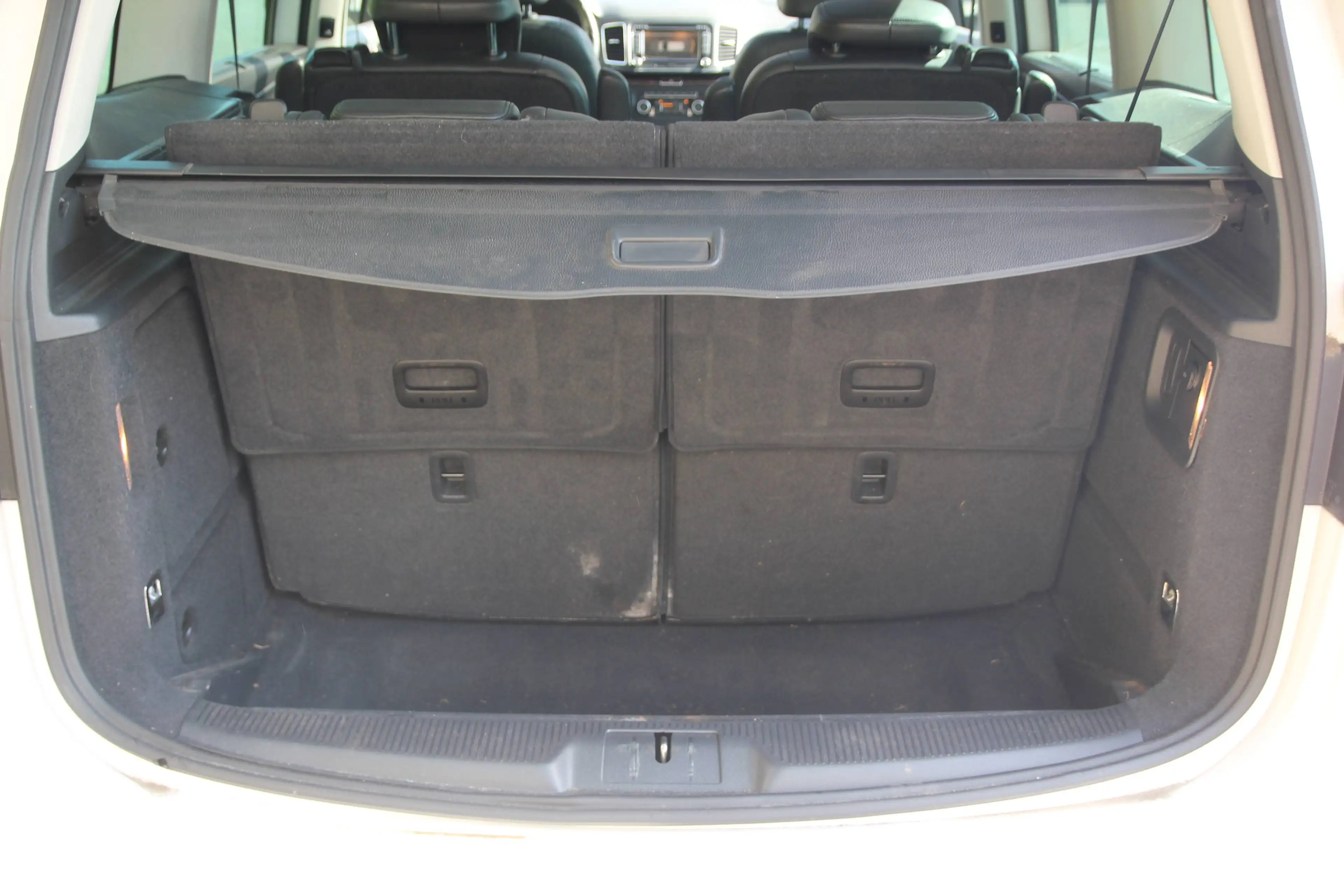 Volkswagen Sharan Highline, DSG, Leder, Pano, 6 Si., und und und — photo 25
