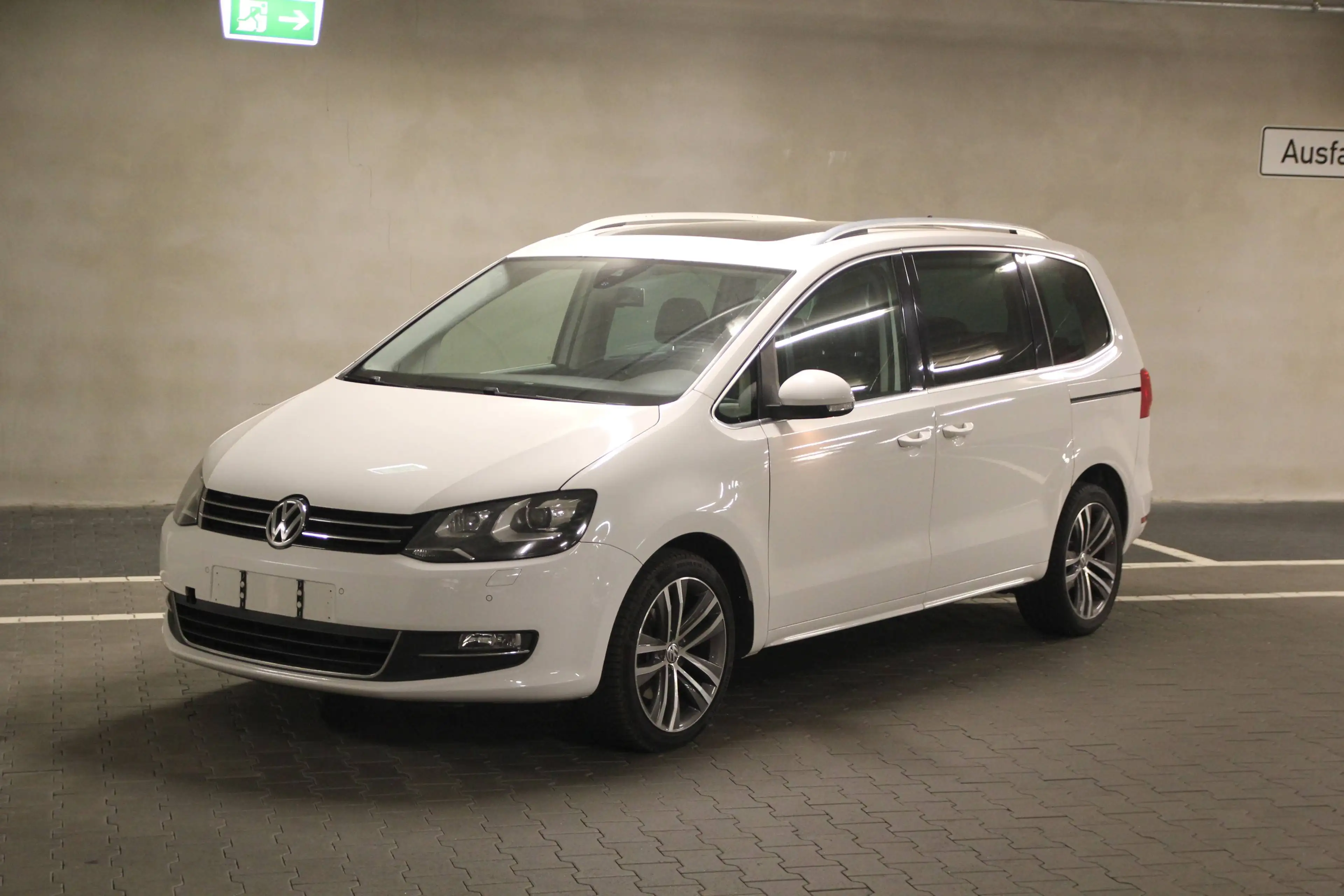 Volkswagen Sharan Highline, DSG, Leder, Pano, 6 Si., und und und — photo 12