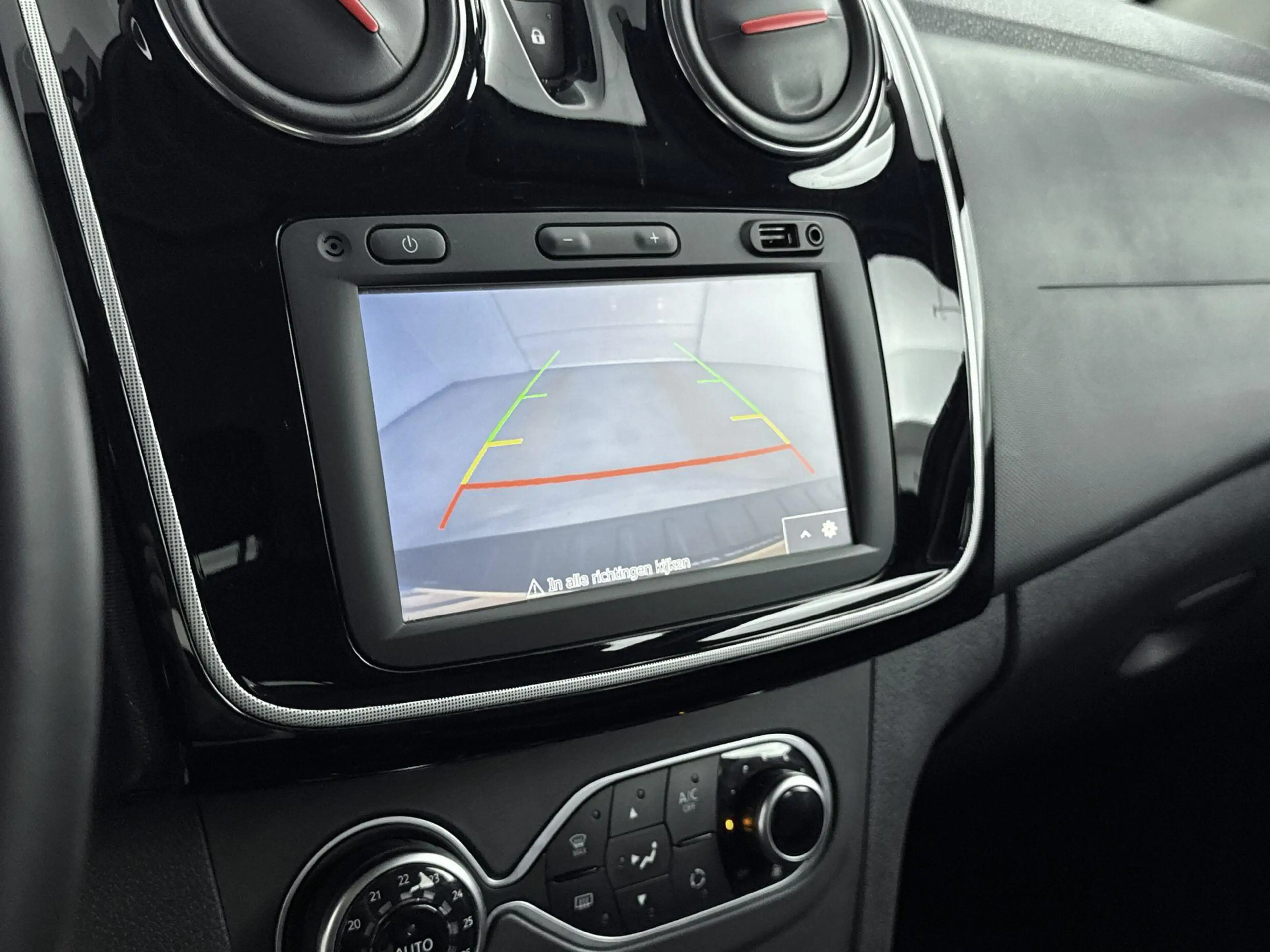 Dacia Logan MCV 0.9 TCe Tech Road Stepway 90Pk | Navigatie | A — photo 11