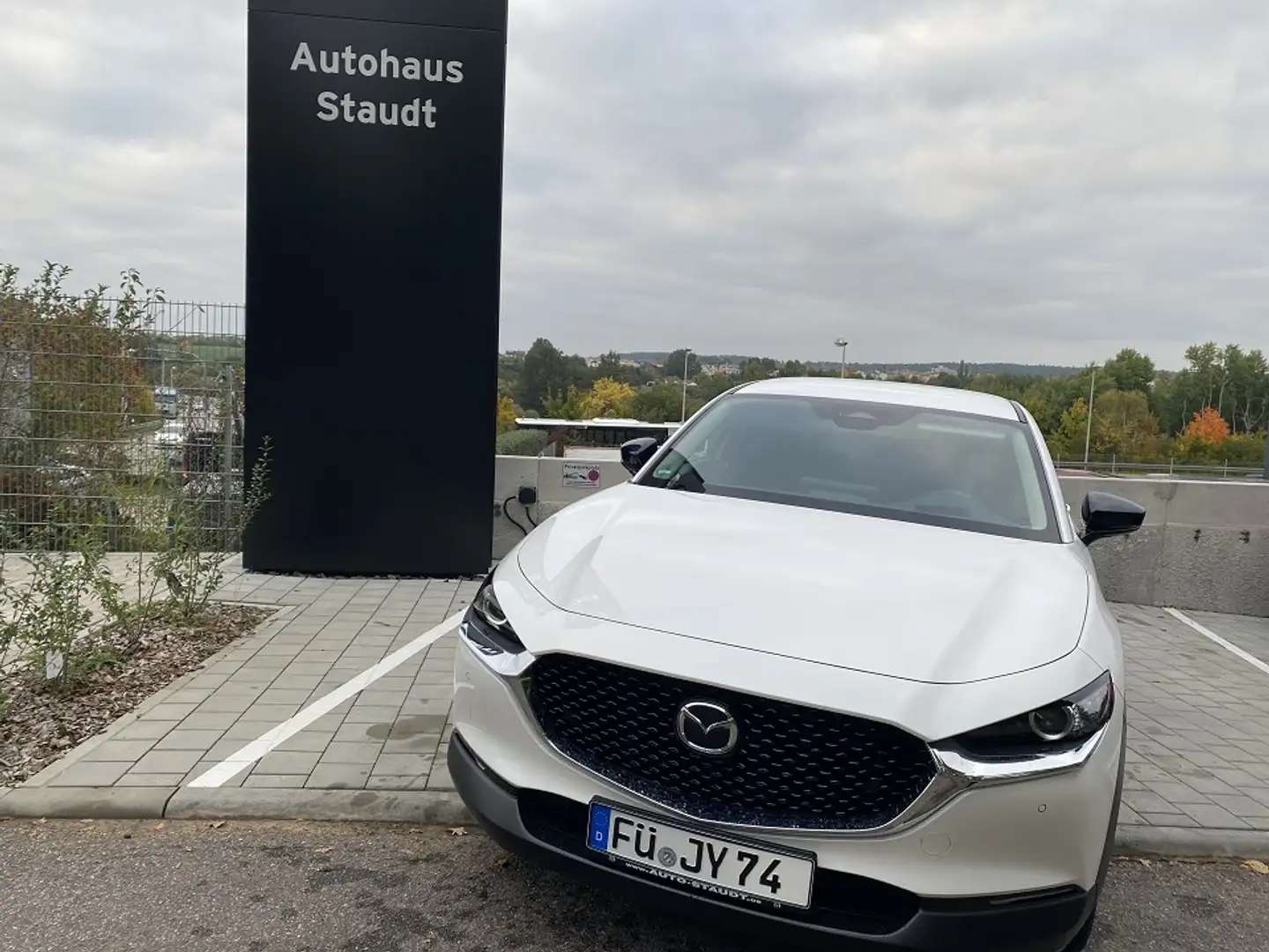 Mazda CX-30 2.5L e-SKYACTIV G 140ps CX-30 2.5L 140ps 6MT FWD H Weiß - 2