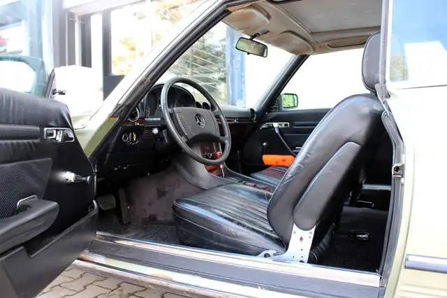 Mercedes-Benz SLC view 10