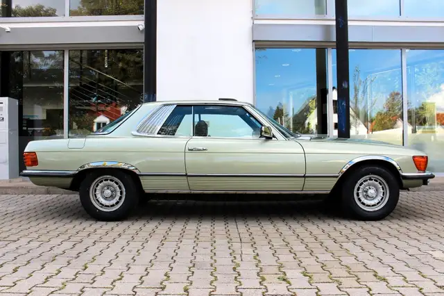 Mercedes-Benz SLC view 4