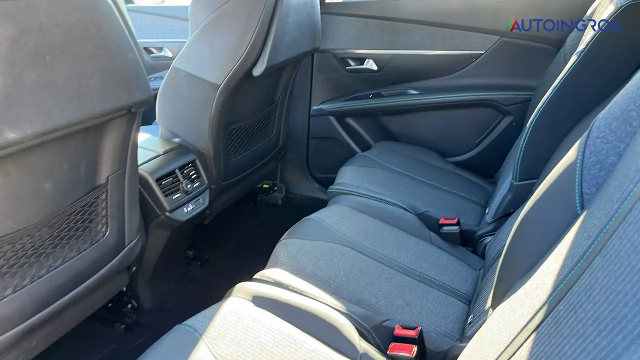 Peugeot 5008 1.5 BlueHDi Allure Pack 13