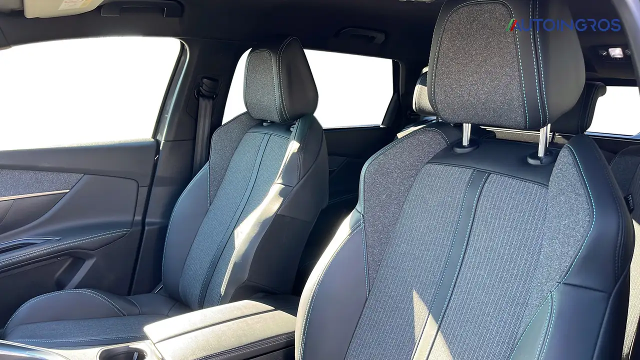 Peugeot 5008 1.5 BlueHDi Allure Pack 12