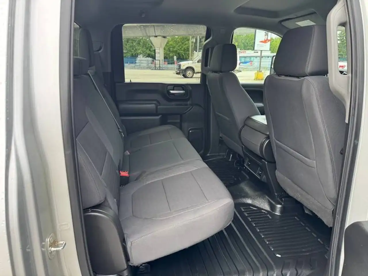 Chevrolet Silverado 2500 photo Chevrolet Silverado 2500