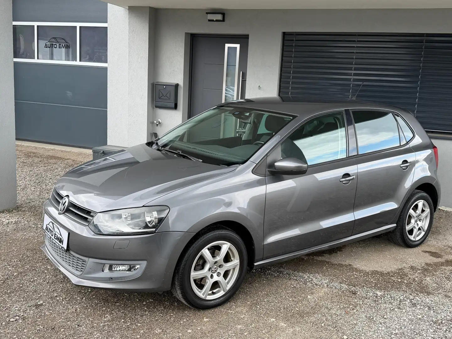Volkswagen Polo 4FRIENDS 1,6 TDI DPF Grau - 2