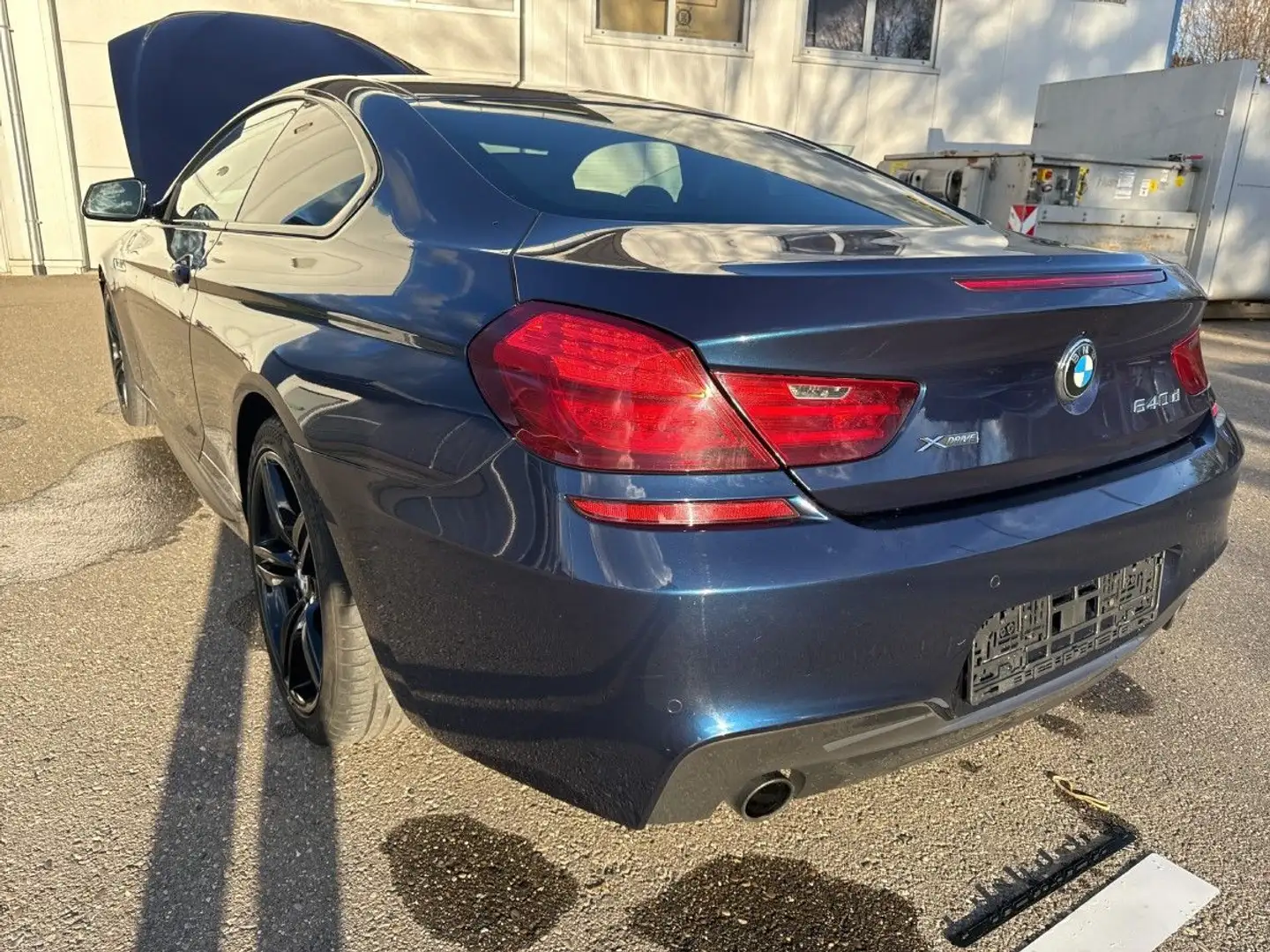 BMW 640 d xDrive M-Paket/Pano/Leder/HeadUp Modrá - 2
