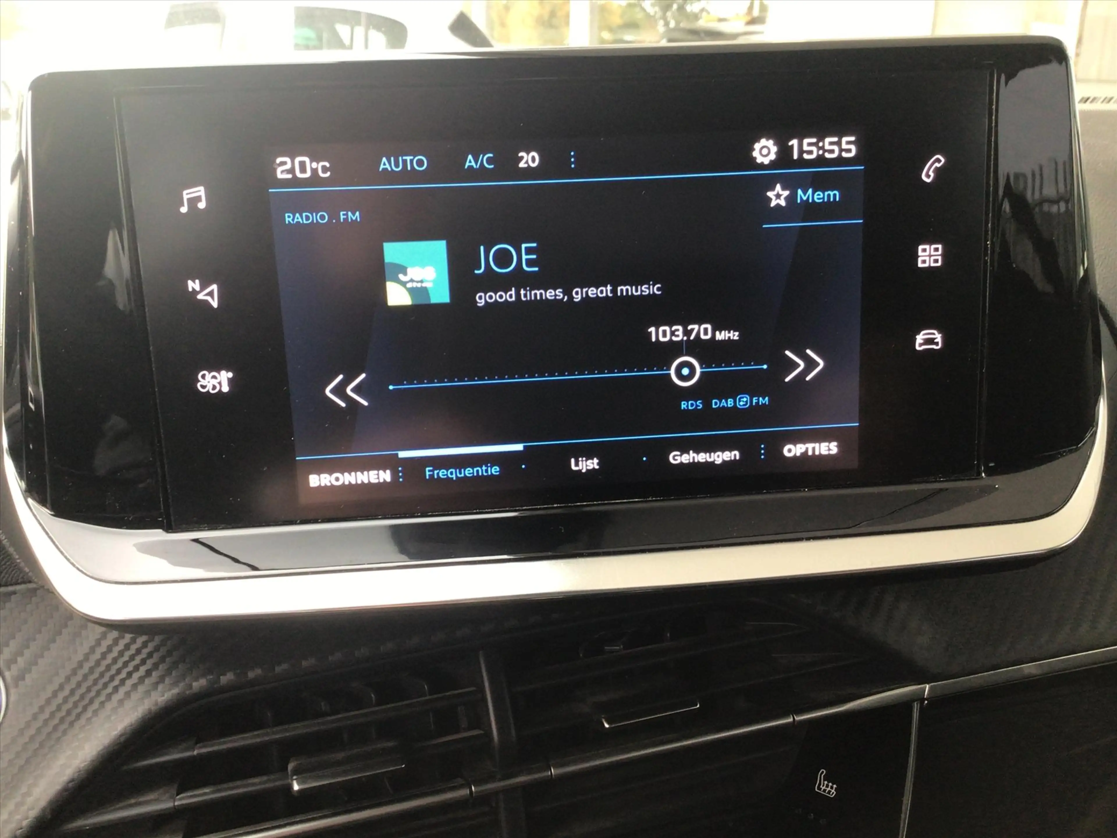 Peugeot 208 1.2 PureTech 100pk Allure — photo 11