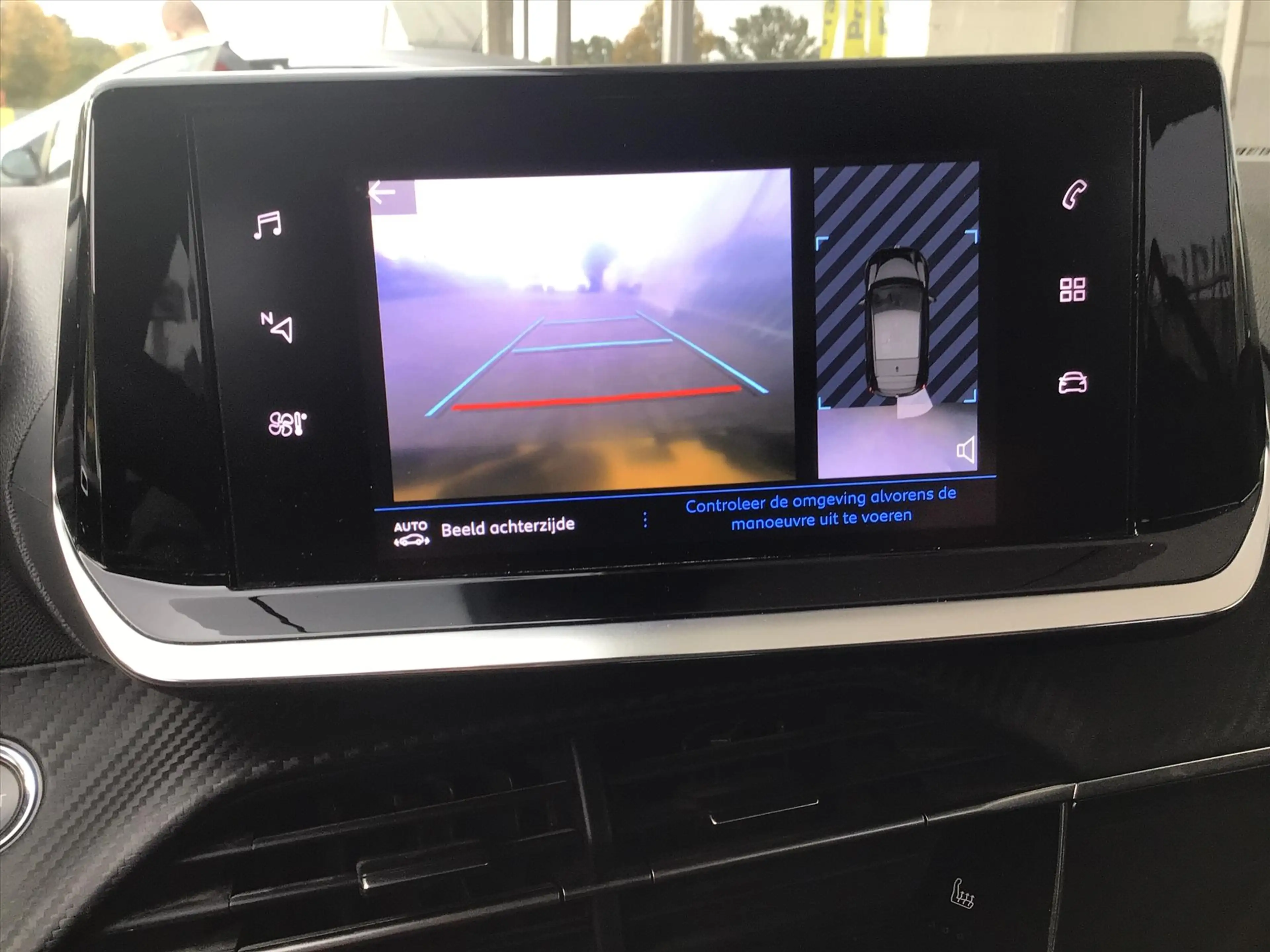 Peugeot 208 1.2 PureTech 100pk Allure — photo 10