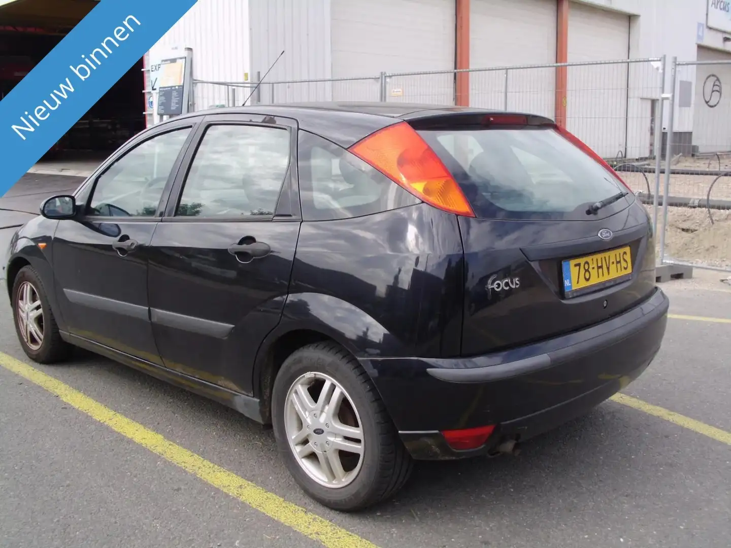 Ford Focus 1.6 MET AIRCO 5 DEURS Schwarz - 2