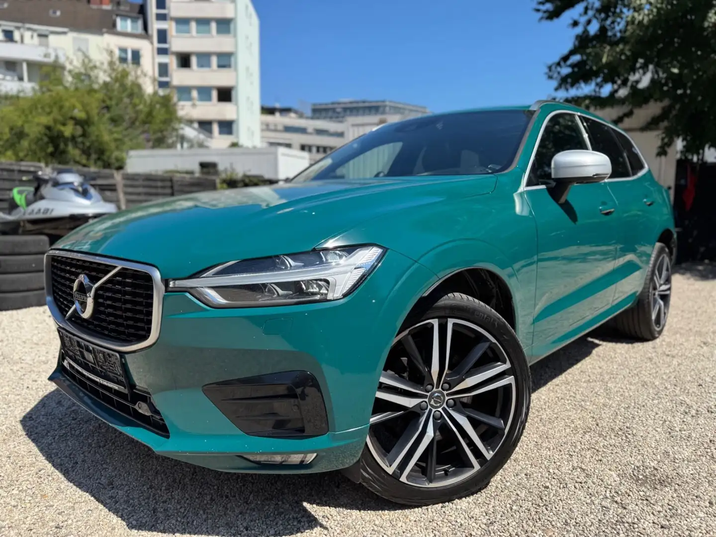 Volvo XC60 R-Design AWD/PANO/360°CAM/ASSIST/SHZ/KEY-GO Groen - 1