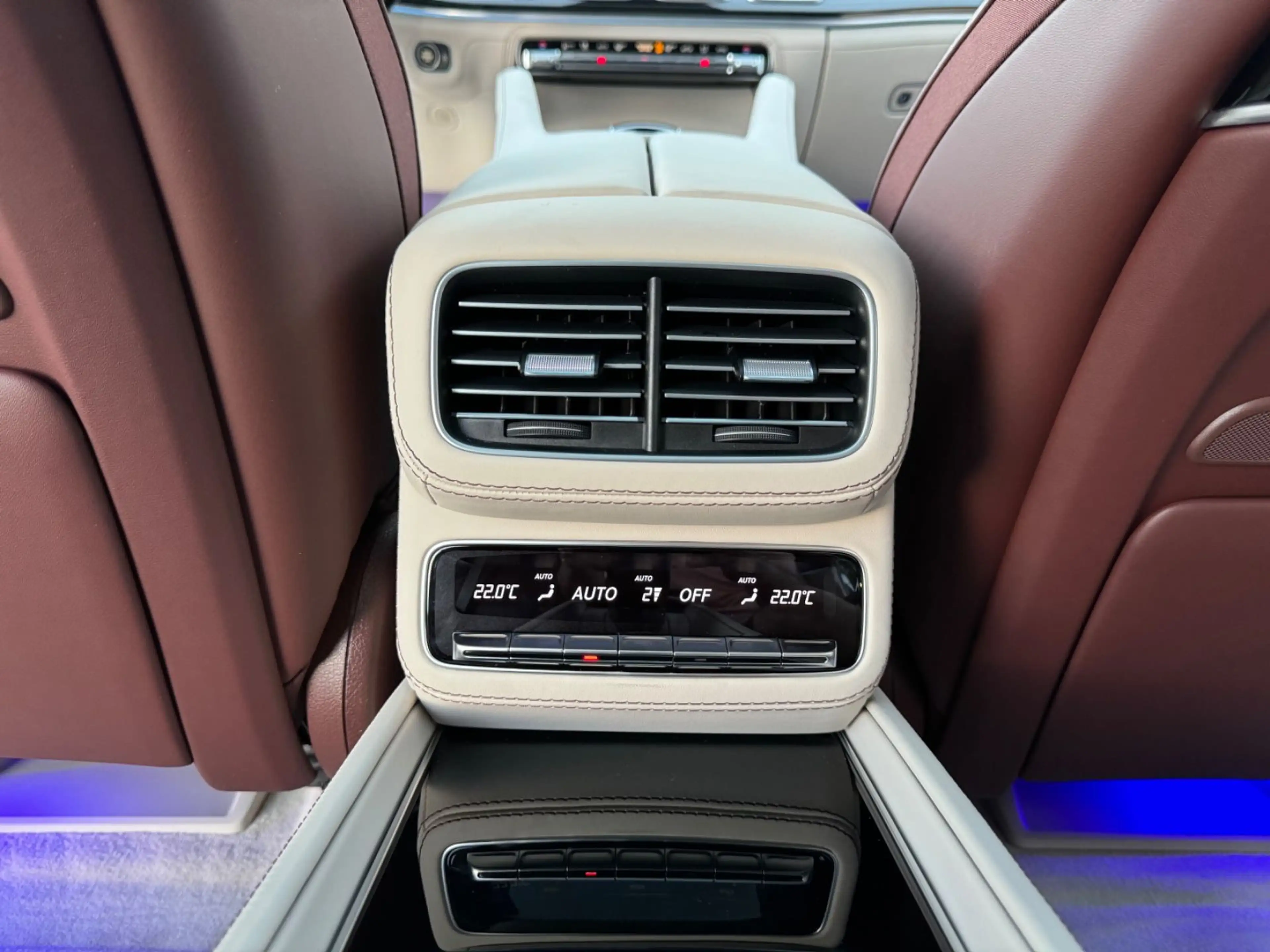 Mercedes-Benz GLS 600 MAYBACH|PY26|5-SITZE|KÜHLFACH|SOFORT| — photo 15