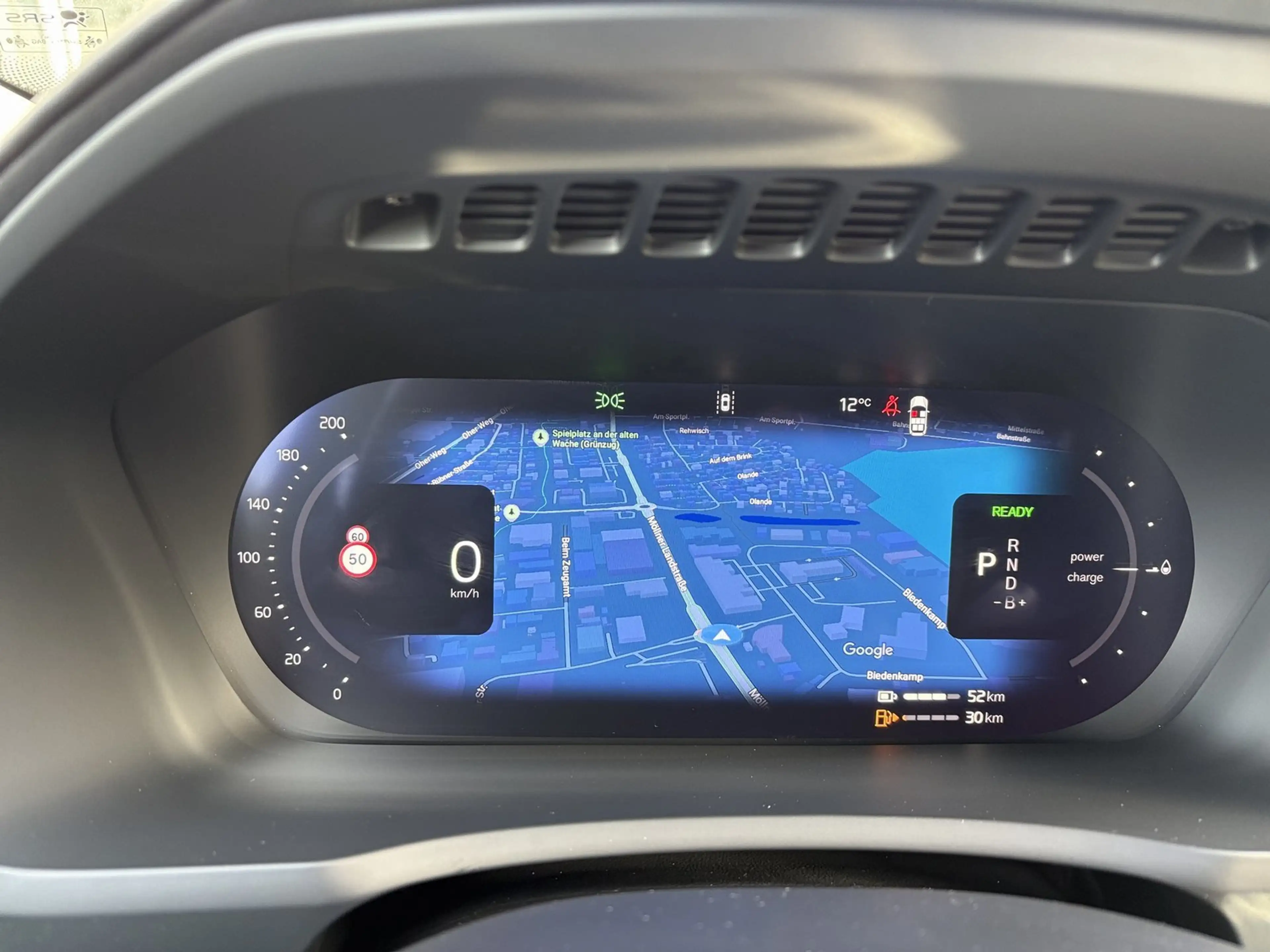 Volvo XC90 T8 AWD Plug-in Hybrid — photo 11