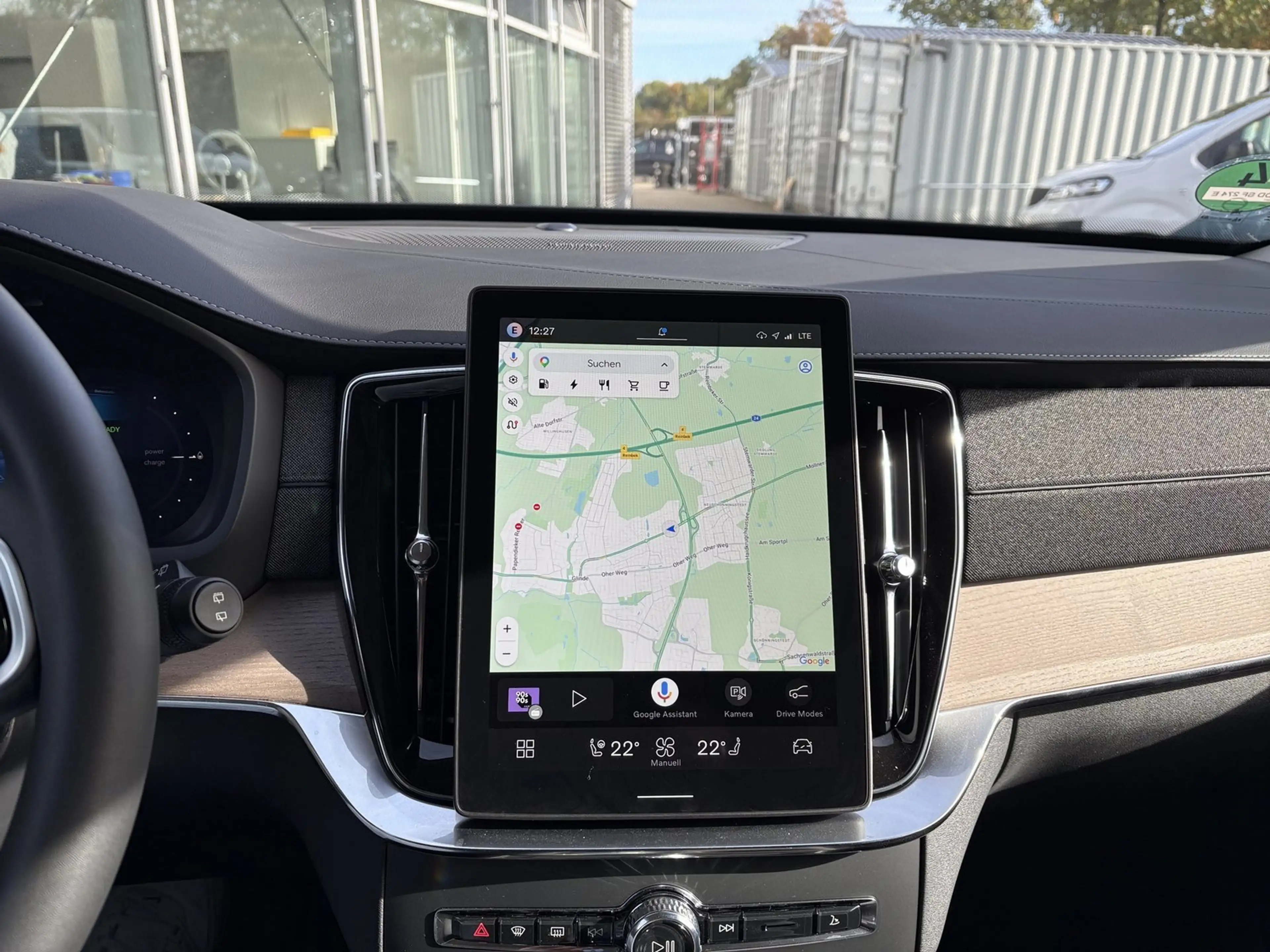 Volvo XC90 T8 AWD Plug-in Hybrid — photo 15