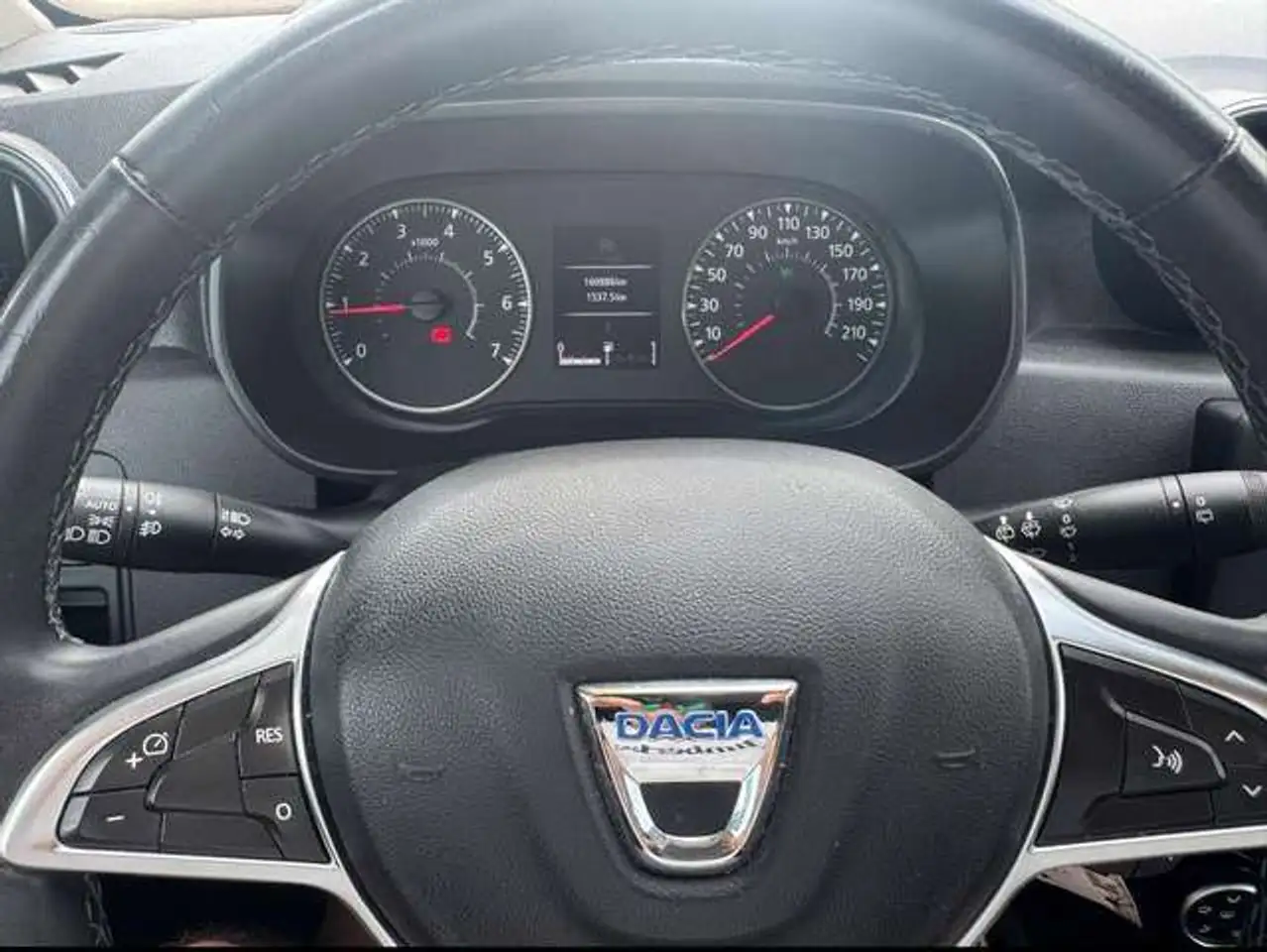 Dacia Duster — photo 10