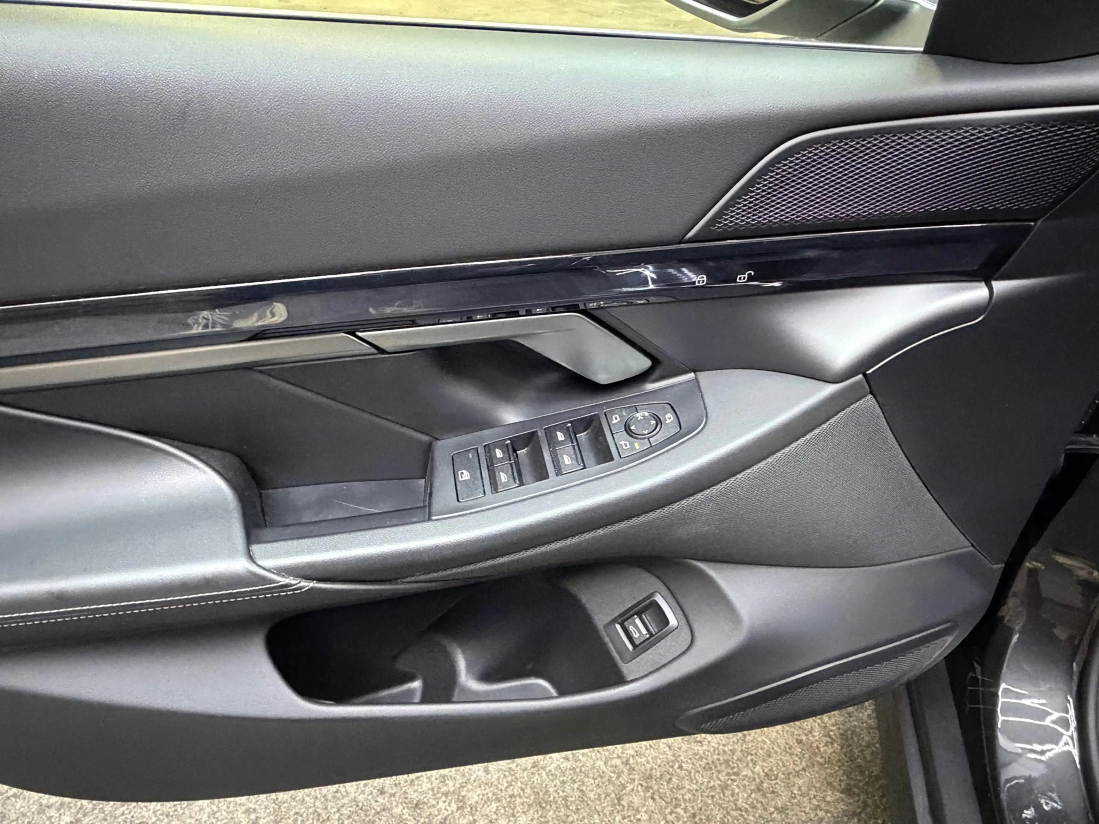 BMW 550 5-serie 550e xDrive Leder Clima LED Camera Carplay — photo 4
