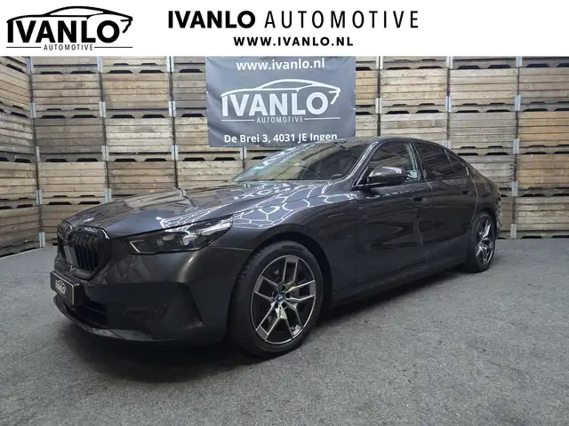 BMW 550 5-serie 550e xDrive Leder Clima LED Camera Carplay