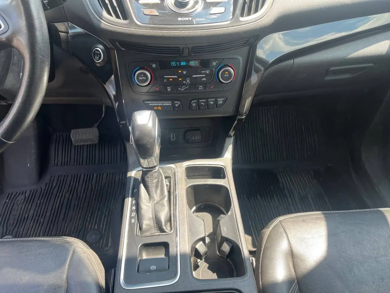 Ford Escape photo Ford Escape