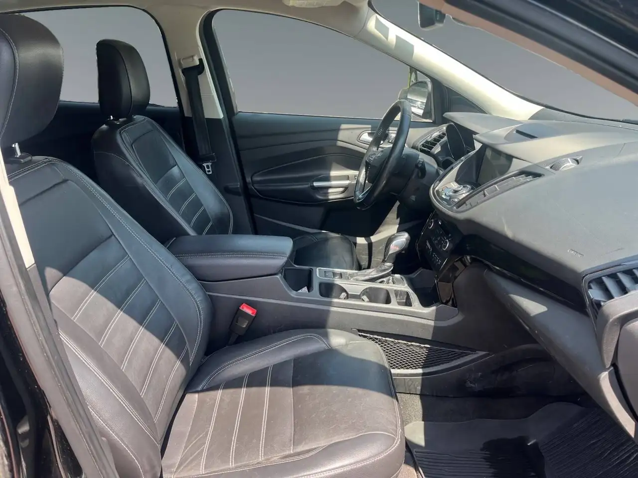 Ford Escape photo Ford Escape