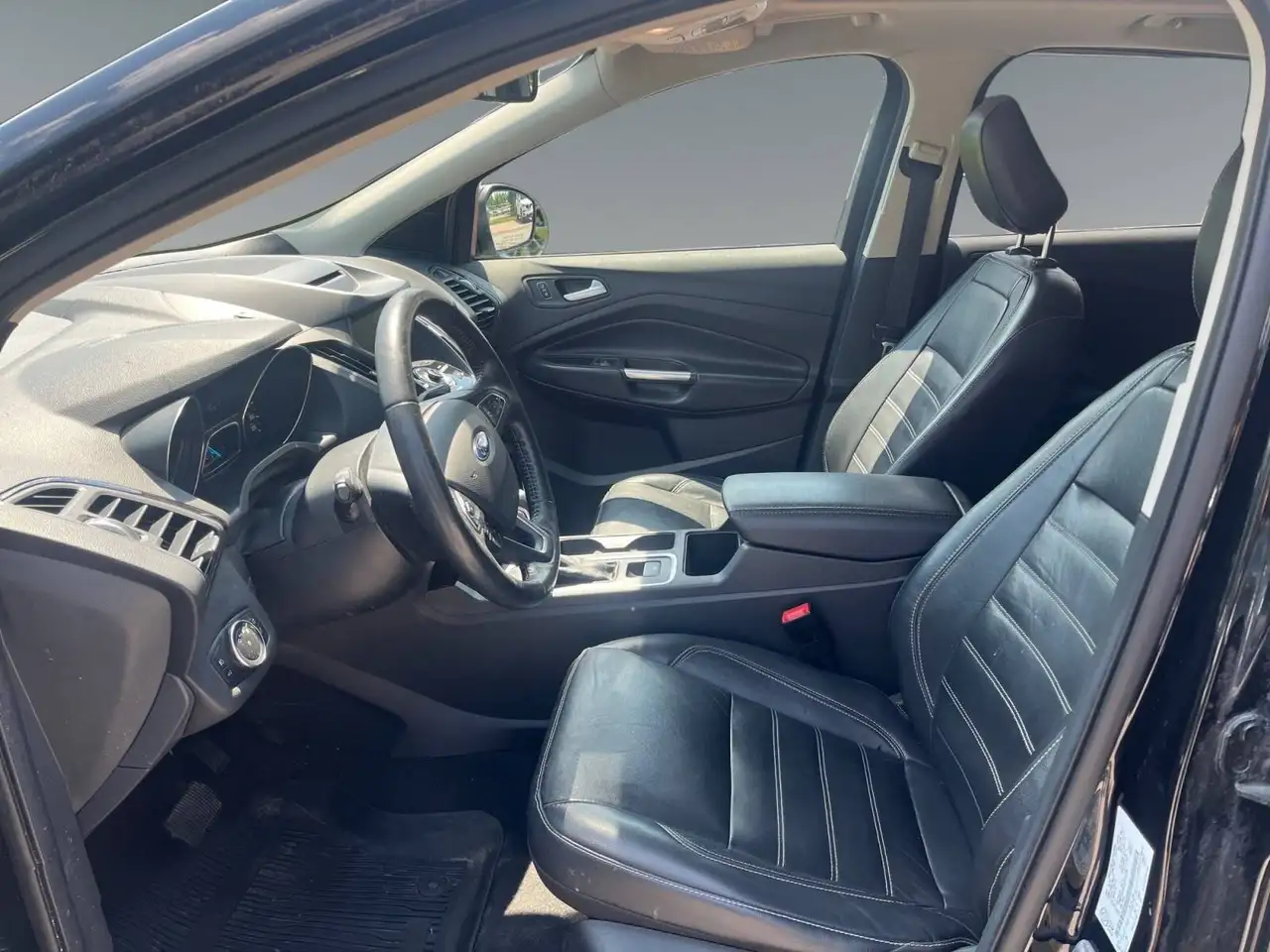Ford Escape photo Ford Escape