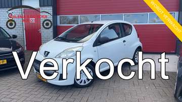 1.0-12V XR GOED ONDERHOUDEN! / RADIO-CD / NL-AUTO