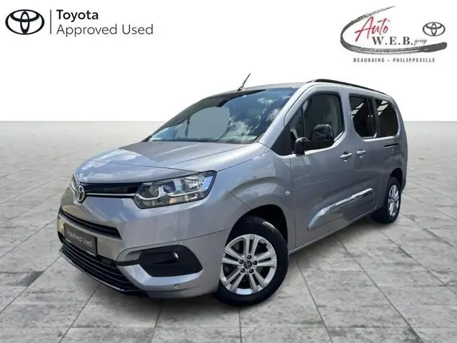 Toyota Verso 1.2 essence M/T MPV 7 places avec Seulement 32835