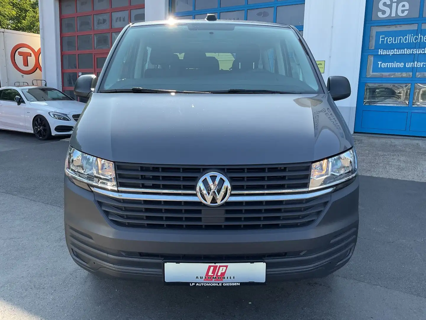 Volkswagen T6 Caravelle T6.1 Caravelle 2.0 TDI 9 Sitzer Klima 1 Hand PDC Grau - 2
