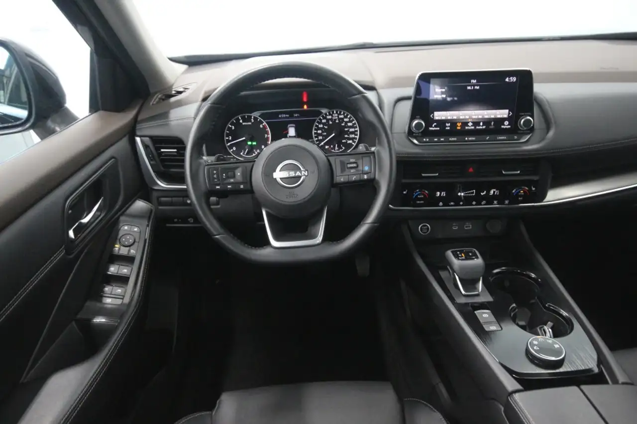 Nissan Rogue снимка Nissan Rogue