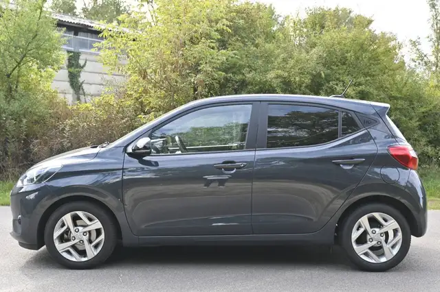 Hyundai I10 view 3
