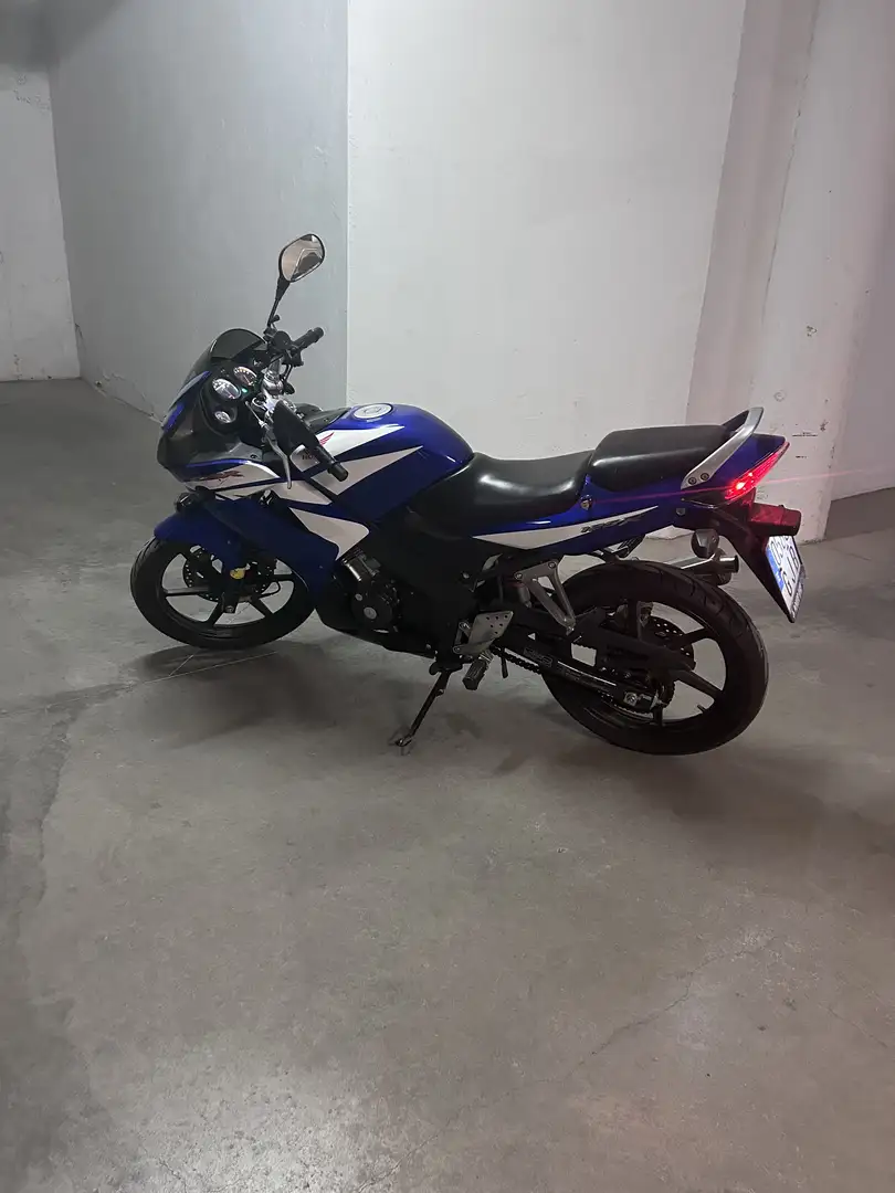 Honda CBR 125 R - 1