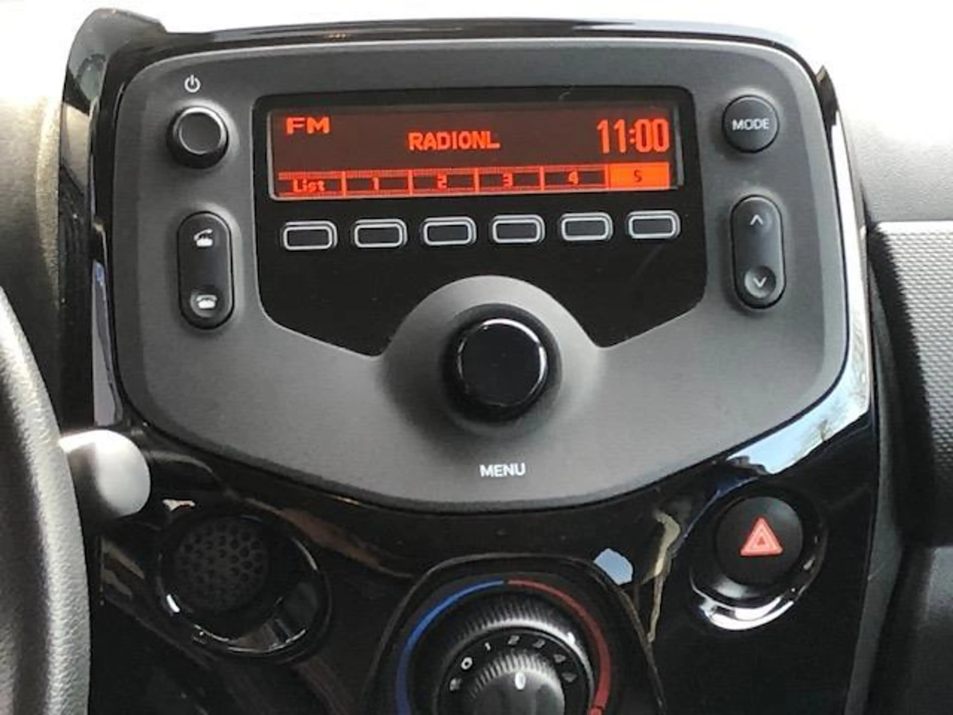 Citroen C1 1.0 VTi Feel — photo 8